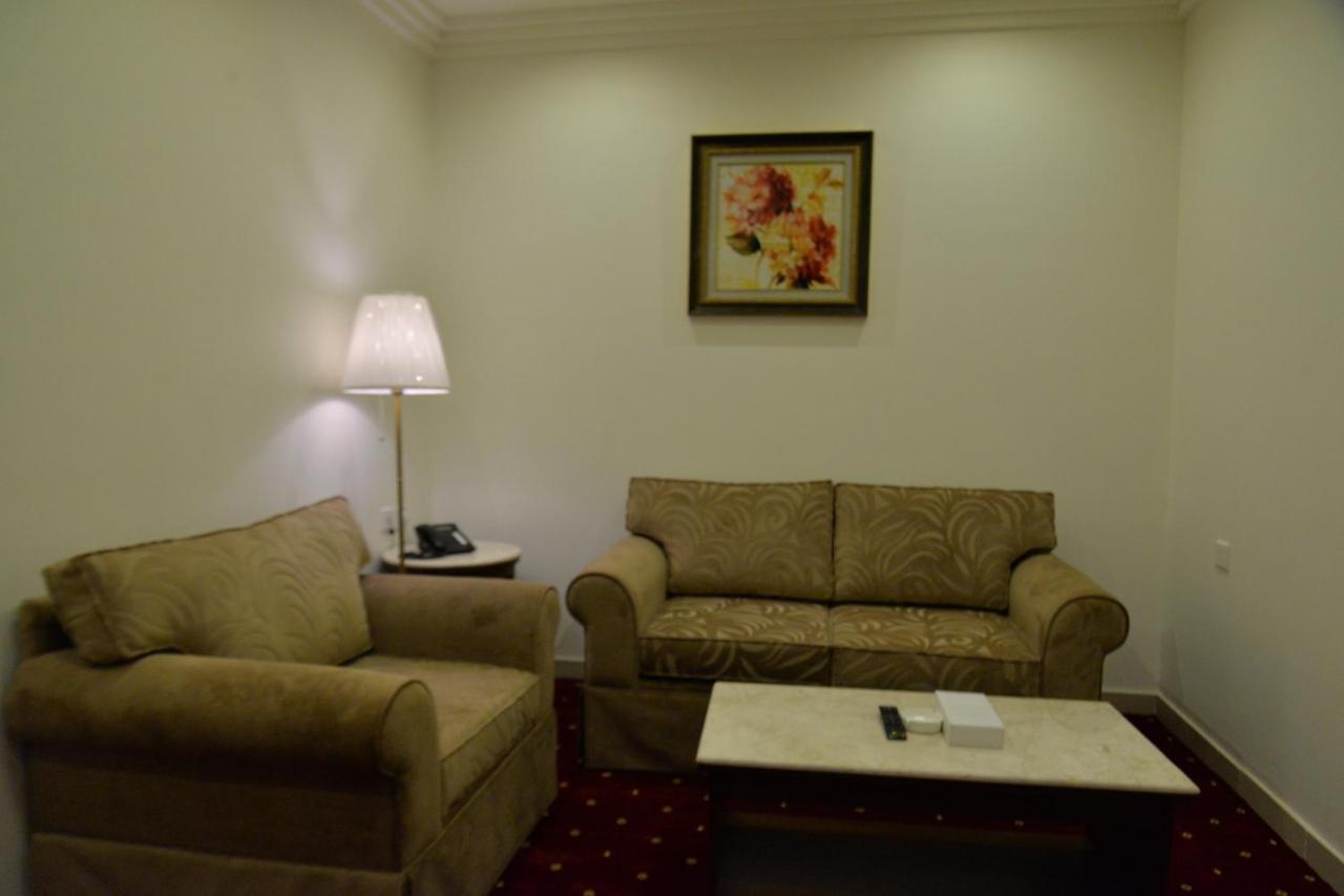 حياة إن للأجنحة الفندقية -جده Jeddah Exterior photo