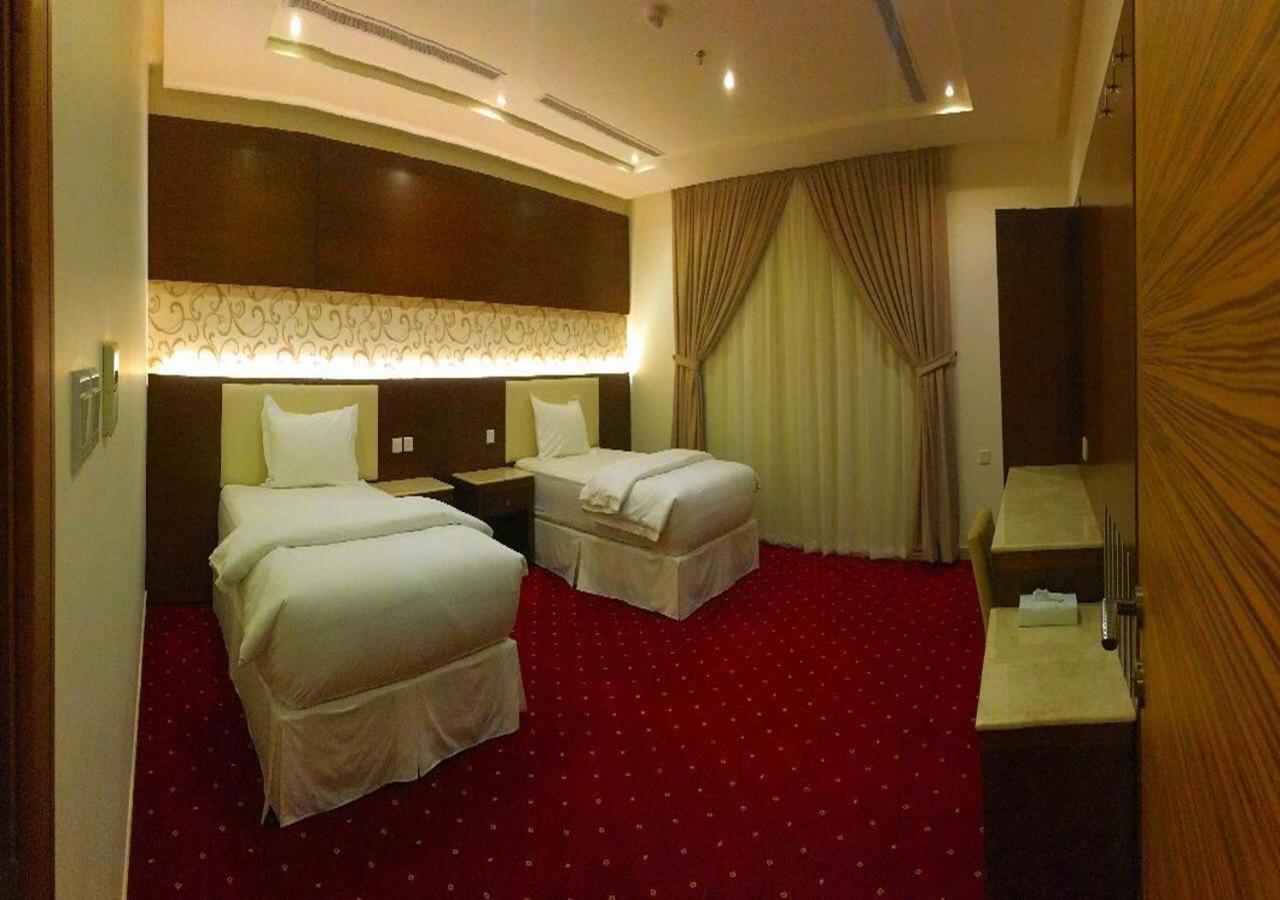 حياة إن للأجنحة الفندقية -جده Jeddah Exterior photo
