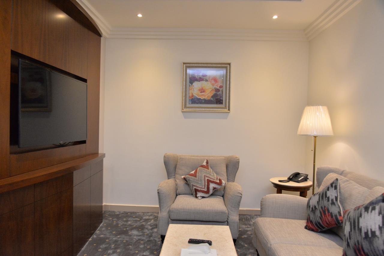 حياة إن للأجنحة الفندقية -جده Jeddah Exterior photo