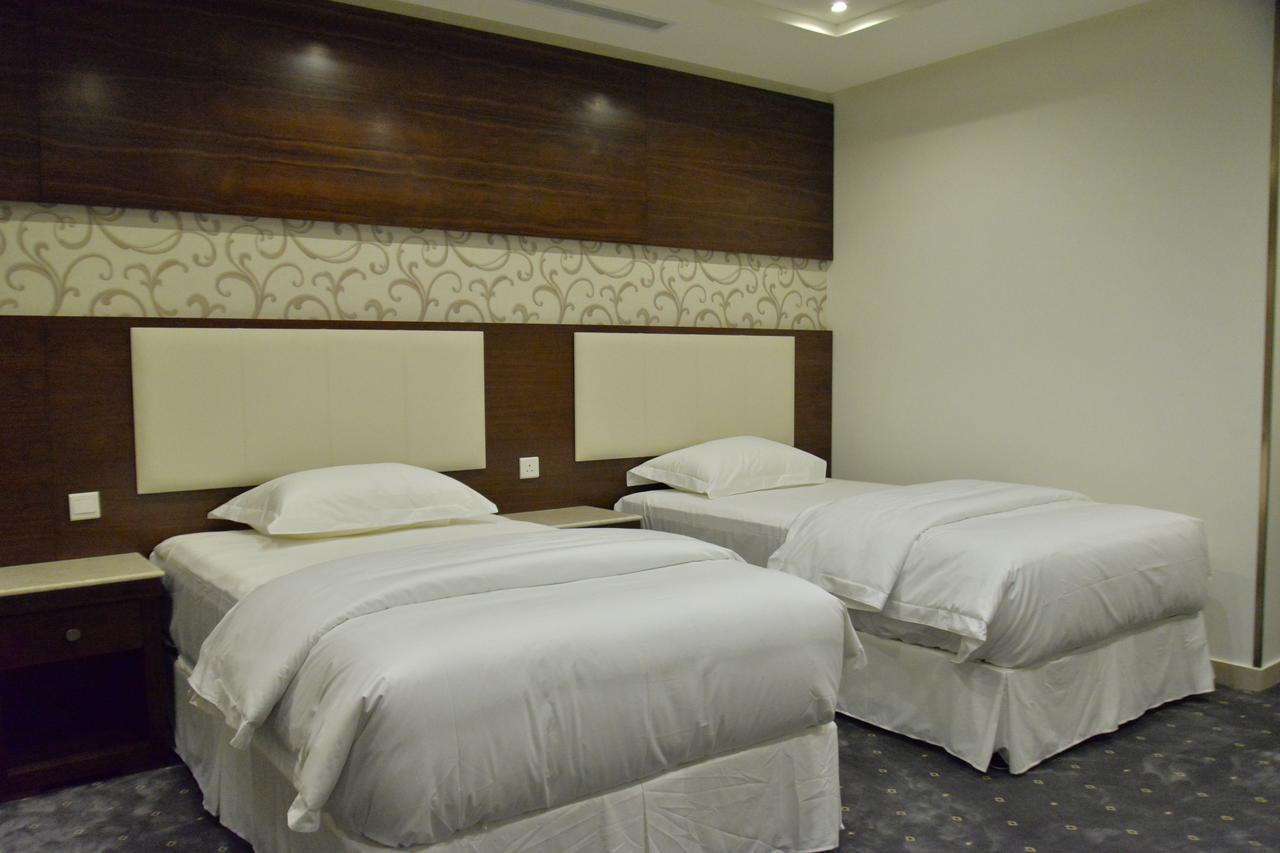 حياة إن للأجنحة الفندقية -جده Jeddah Exterior photo